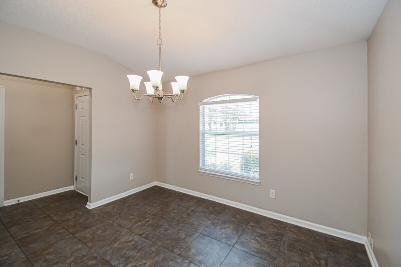 1,815/Mo, 557 Fallen Timbers Dr Orange Park, FL 32073 Dining Room View