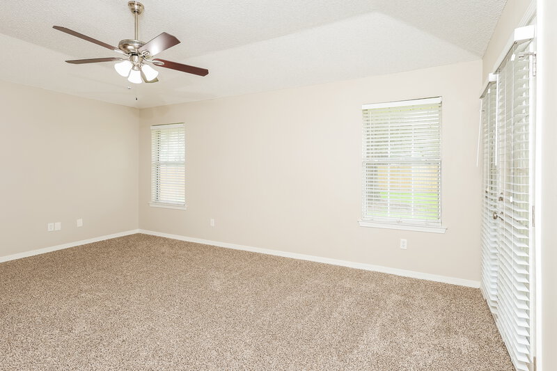 2,245/Mo, 3209 Silverado Cir Green Cove Springs, FL 32043 Main Bedroom View