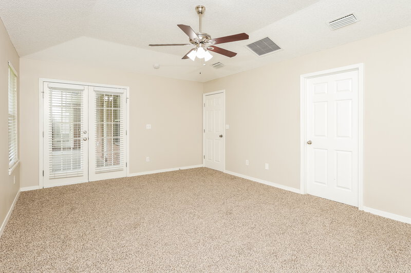 2,245/Mo, 3209 Silverado Cir Green Cove Springs, FL 32043 Main Bedroom View 2