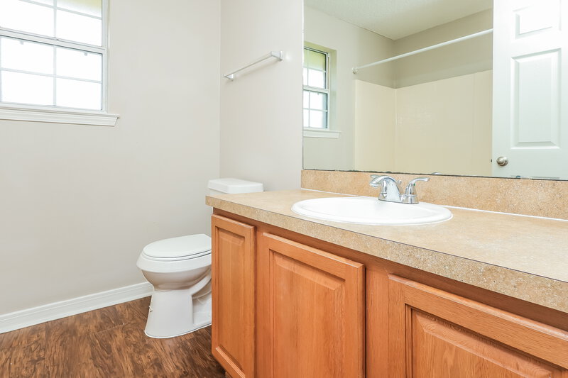 2,245/Mo, 3209 Silverado Cir Green Cove Springs, FL 32043 Bathroom View