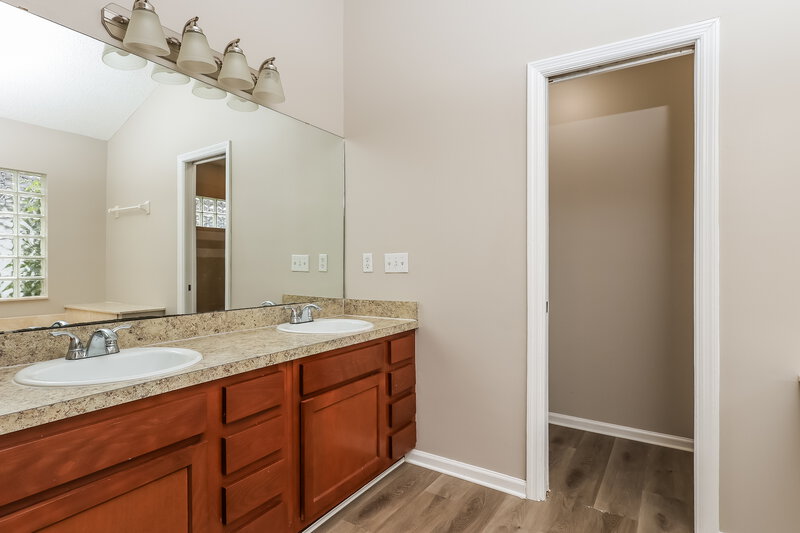 2,265/Mo, 1527 Linkside dr Fleming Island, FL 32003 Main Bathroom View