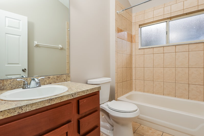 2,265/Mo, 1527 Linkside dr Fleming Island, FL 32003 Bathroom View