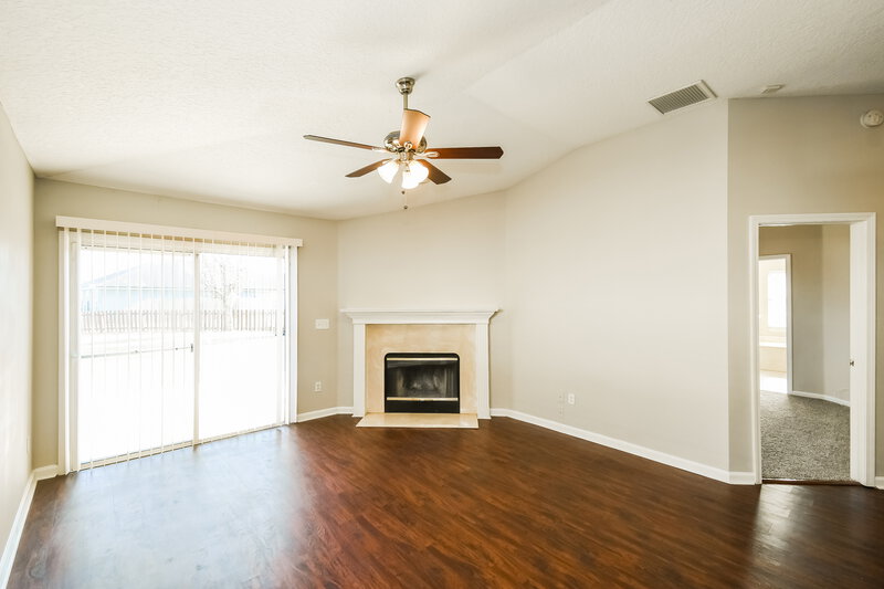 1,820/Mo, 12561 Brahma Bull Cir W Jacksonville, FL 32226 Living Room View