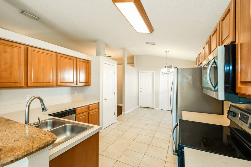 1,820/Mo, 12561 Brahma Bull Cir W Jacksonville, FL 32226 Kitchen View
