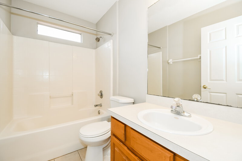 1,820/Mo, 12561 Brahma Bull Cir W Jacksonville, FL 32226 Bathroom View