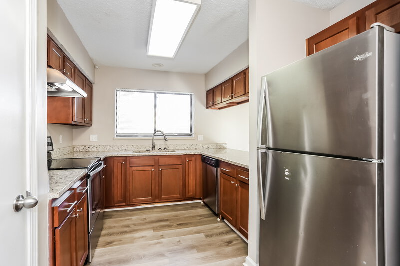 2,990/Mo, 4355 E Pine Inlet St Jacksonville, FL 32277 Kitchen View