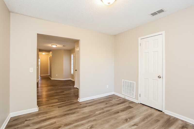 2,990/Mo, 4355 E Pine Inlet St Jacksonville, FL 32277 Den View 2