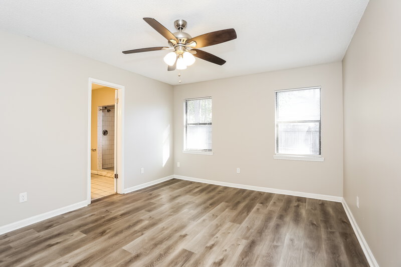 2,990/Mo, 4355 E Pine Inlet St Jacksonville, FL 32277 Main Bedroom View