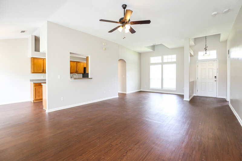 2,060/Mo, 3559 White Cow Ct Jacksonville, FL 32226 Living Room View