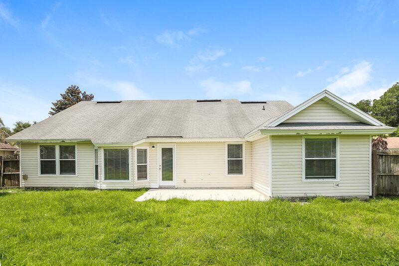 2,060/Mo, 3559 White Cow Ct Jacksonville, FL 32226 Rear View