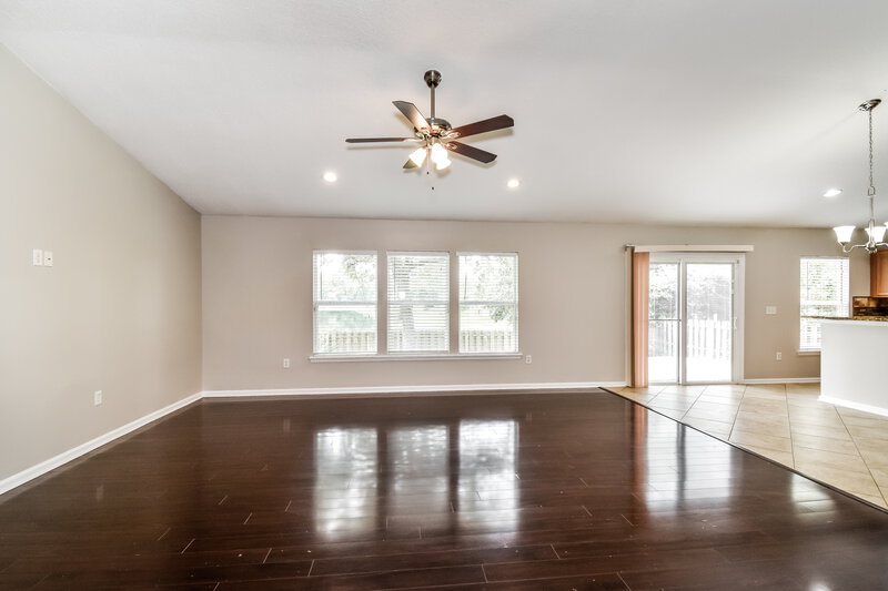 1,940/Mo, 955 Morning Light Rd Jacksonville, FL 32218 Living Room View