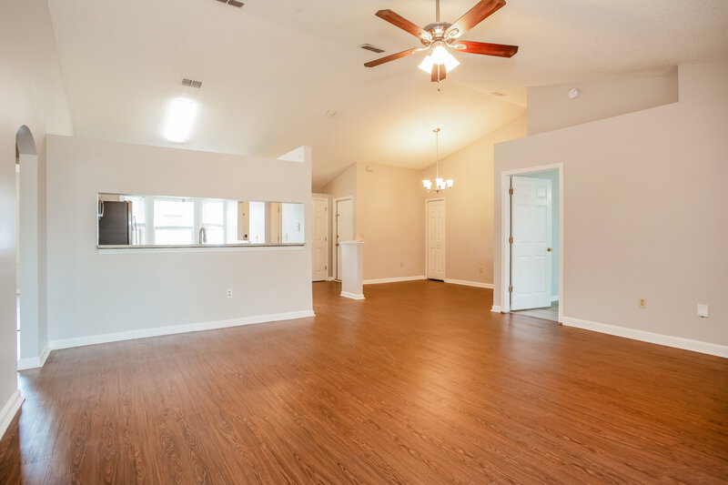 1,950/Mo, 3268 Avalon Dr Green Cove Springs, FL 32043 Dining Room View