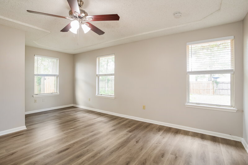 1,950/Mo, 3268 Avalon Dr Green Cove Springs, FL 32043 Main Bedroom View