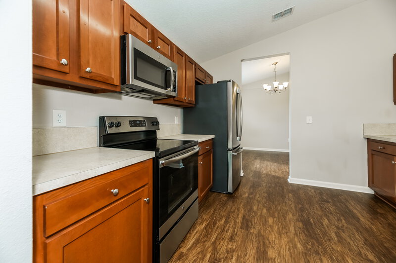 0/Mo, 2688 Oak Haven Drive Middleburg, FL 32068 Kitchen View