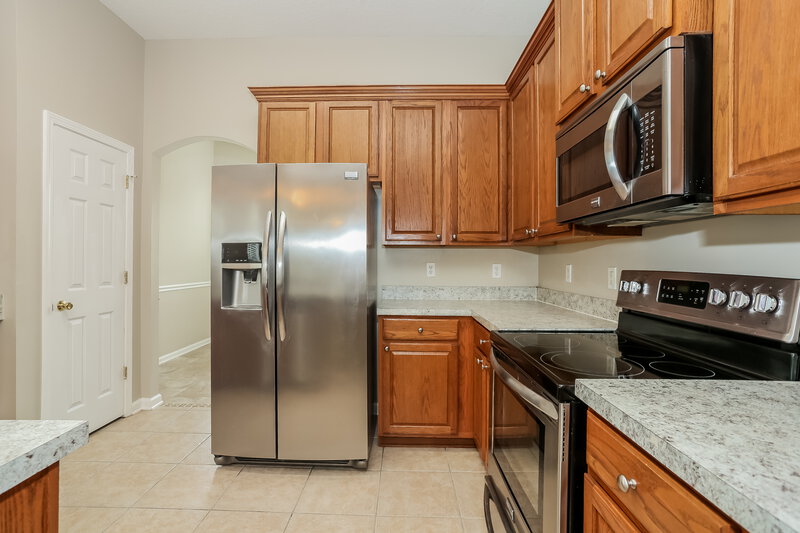 2,090/Mo, 727 Turnstone Ct Orange Park, FL 32073 Kitchen View 2