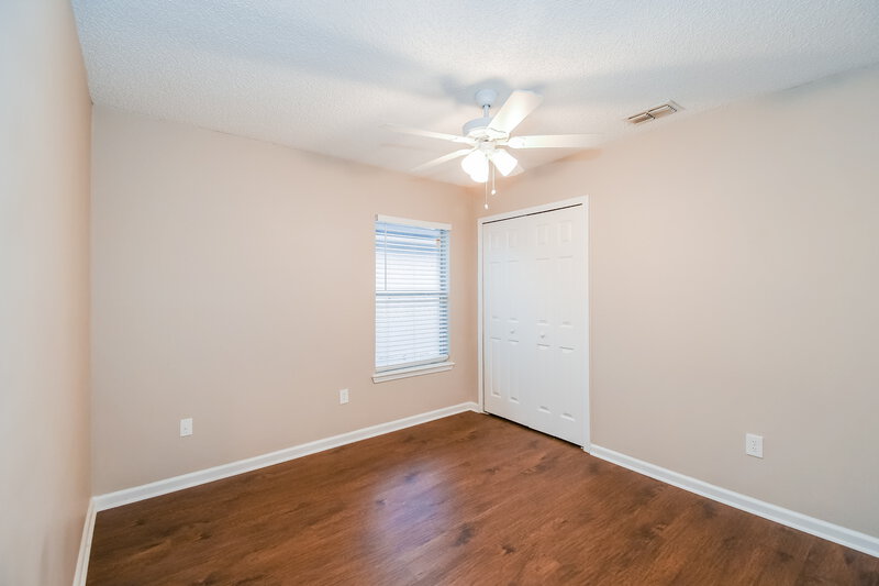1,780/Mo, 3385 International Village Dr W Jacksonville, FL 32277 Bedroom View 2