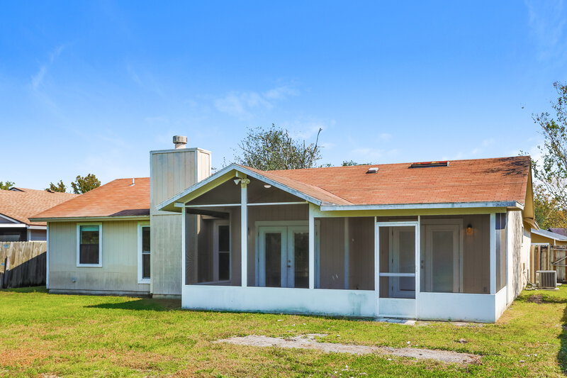 1,675/Mo, 7758 Pepper Cir W. Jacksonville, FL 32244 Rear View