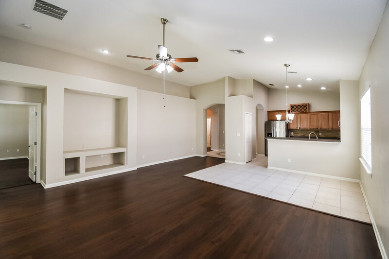 1,910/Mo, 3052 Litchfield Dr Orange Park, FL 32065 Living Room View 2