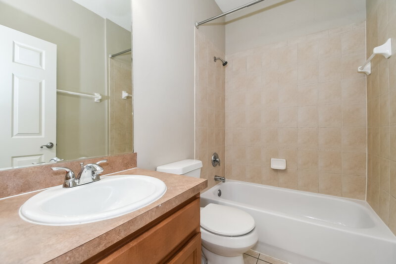 1,910/Mo, 3052 Litchfield Dr Orange Park, FL 32065 Bathroom View
