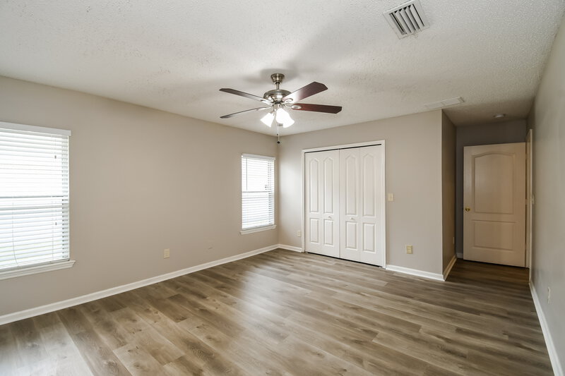 1,825/Mo, 1481 Summit Oaks Dr W. Jacksonville, FL 32221 Main Bedroom View