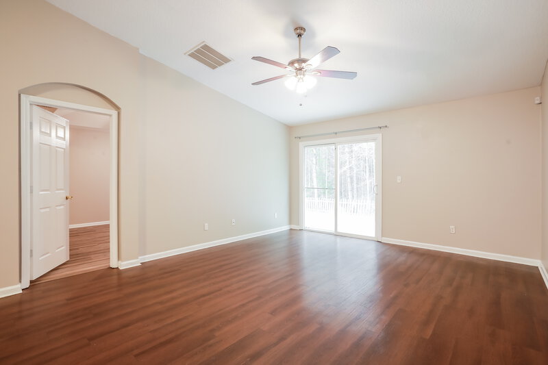 1,745/Mo, 1972 Cherokee Cove Trl Jacksonville, FL 32221 Living Room View