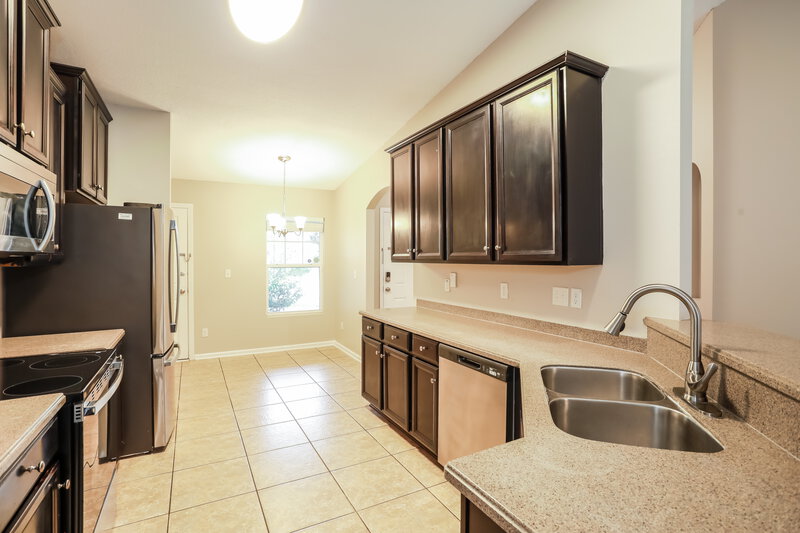 1,745/Mo, 1972 Cherokee Cove Trl Jacksonville, FL 32221 Kitchen View 2