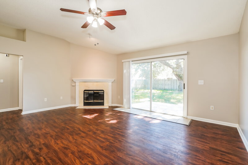 1,895/Mo, 7910 Westport Bay Ct Jacksonville, FL 32244 Living Room View 2
