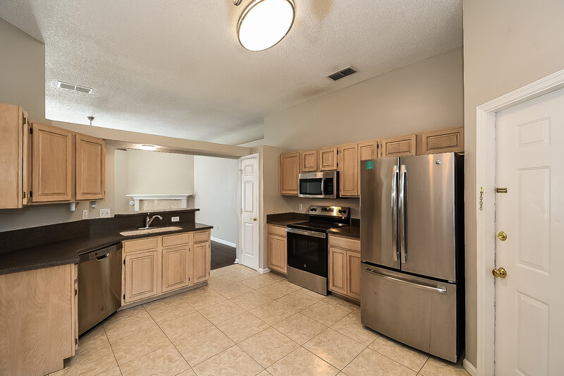 2,160/Mo, 4432 Black Alder Ct Jacksonville, FL 32258 Kitchen View