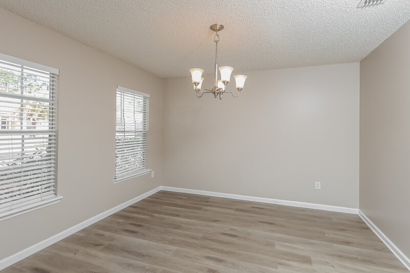 2,400/Mo, 14139 Crestwick Dr W Jacksonville, FL 32218 Dining Room View