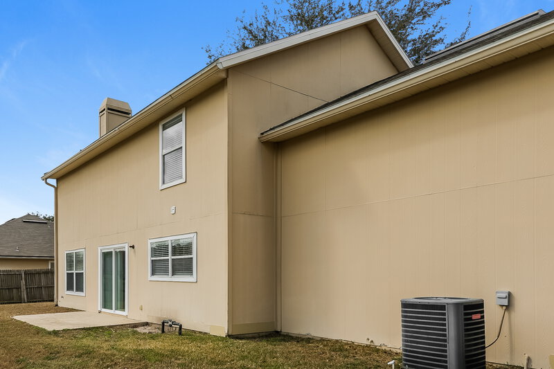 2,400/Mo, 14139 Crestwick Dr W Jacksonville, FL 32218 Rear View