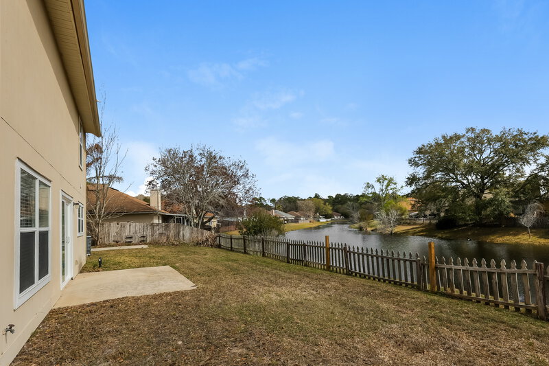 2,400/Mo, 14139 Crestwick Dr W Jacksonville, FL 32218 Rear View 2