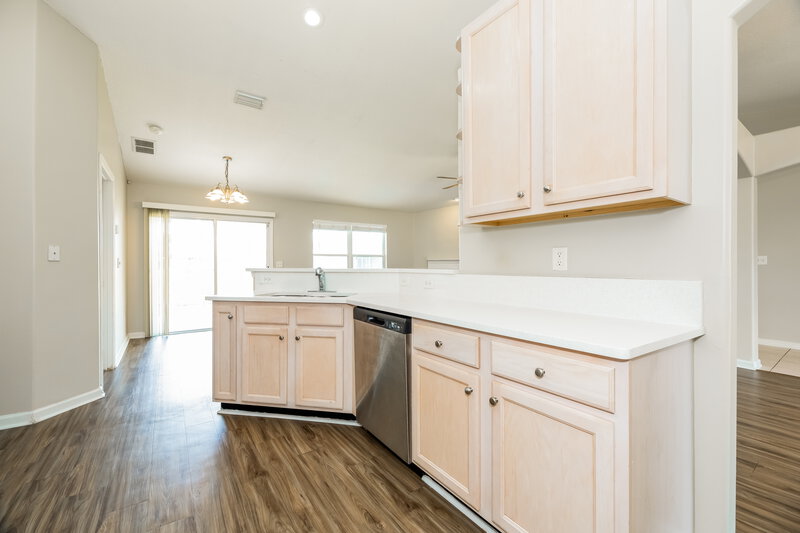 2,075/Mo, 3021 Captiva Bluff Cir Jacksonville, FL 32226 Kitchen View 2
