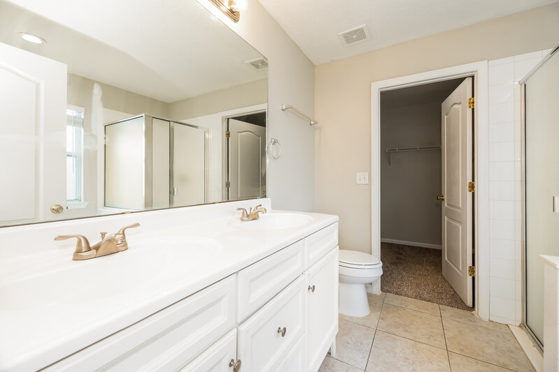 2,075/Mo, 3021 Captiva Bluff Cir Jacksonville, FL 32226 Main Bathroom View
