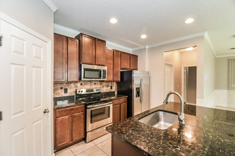 1,860/Mo, 11769 Lake Bend Circle Jacksonville, FL 32218 Kitchen View