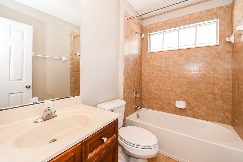 2,315/Mo, 6299 Devonhurst Dr Jacksonville, FL 32258 Bathroom View