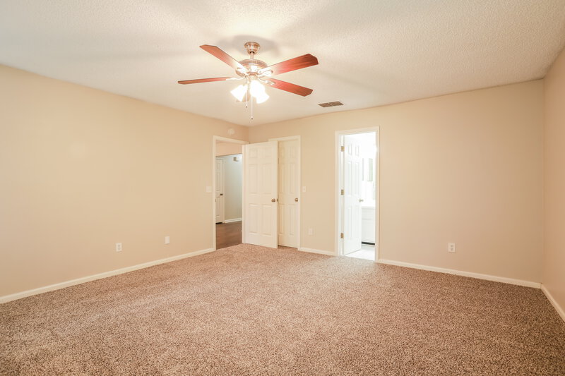 2,095/Mo, 4536 Arch Creek Dr S Jacksonville, FL 32257 Main Bedroom View 2