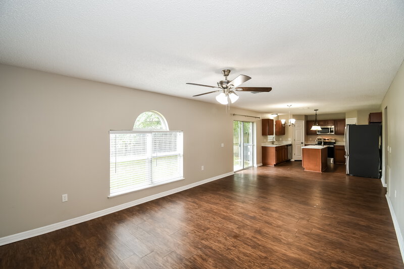 2,190/Mo, 3017 Sunset Ridge Dr Middleburg, FL 32068 Living Room View