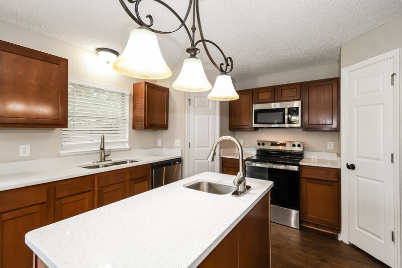 2,190/Mo, 3017 Sunset Ridge Dr Middleburg, FL 32068 Kitchen View