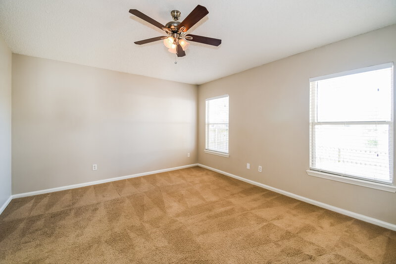 2,160/Mo, 7533 International Village Dr Jacksonville, FL 32277 Main Bedroom View