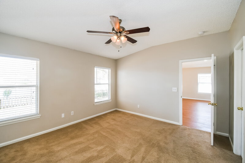 2,160/Mo, 7533 International Village Dr Jacksonville, FL 32277 Bedroom View 3