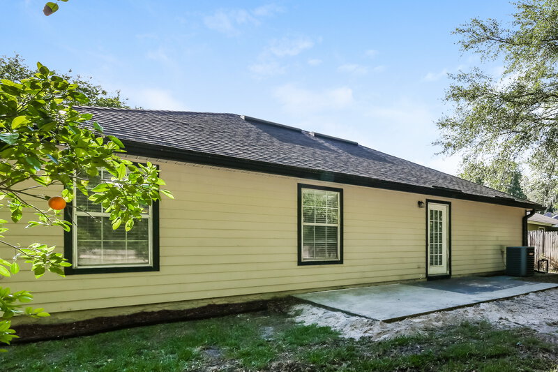 1,875/Mo, 2985 Waters View Cir Orange Park, FL 32073 Rear View