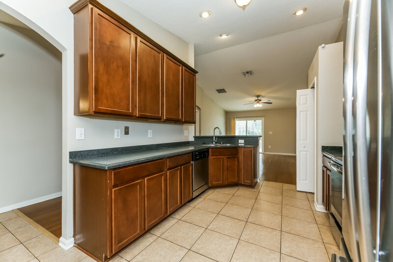 1,845/Mo, 16247 Magnolia Grove Way Jacksonville, FL 32218 Kitchen View 2