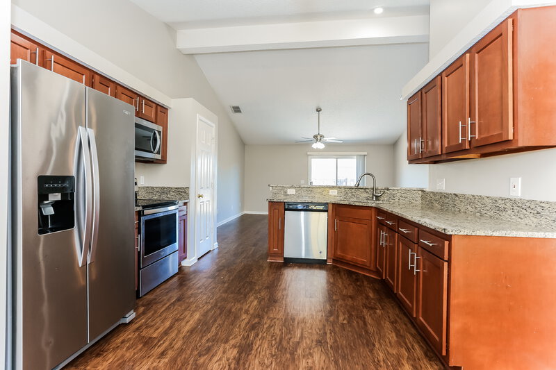 1,720/Mo, 4126 Weathered Pine Ct Middleburg, FL 32068 Kitchen View