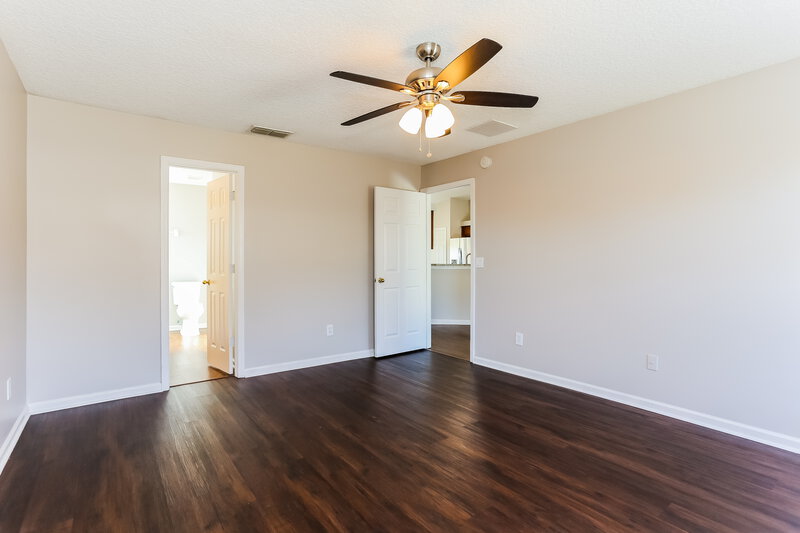 1,720/Mo, 4126 Weathered Pine Ct Middleburg, FL 32068 Main Bedroom View 2