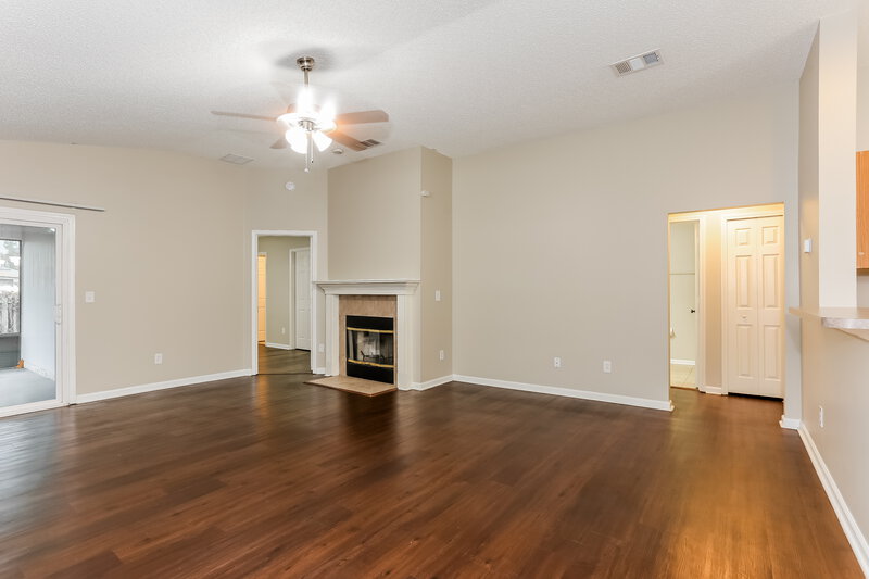 1,930/Mo, 1880 Pineta Cove Drive Middleburg, FL 32068 Living Room View 3