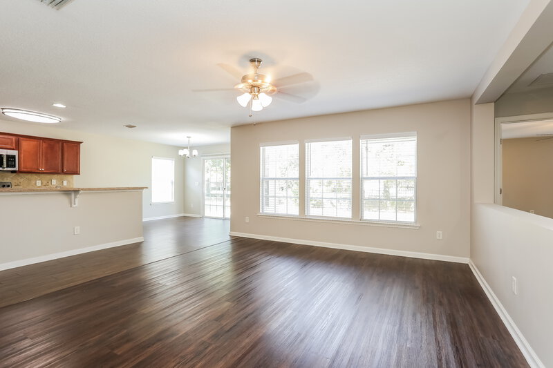 1,745/Mo, 3877 Marsh Bluff Dr Jacksonville, FL 32226 Living Room View 2