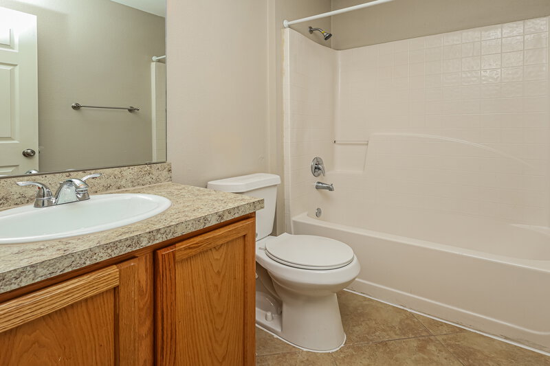 1,945/Mo, 3192 Carlotta Road Middleburg, FL 32068 Bathroom View 2