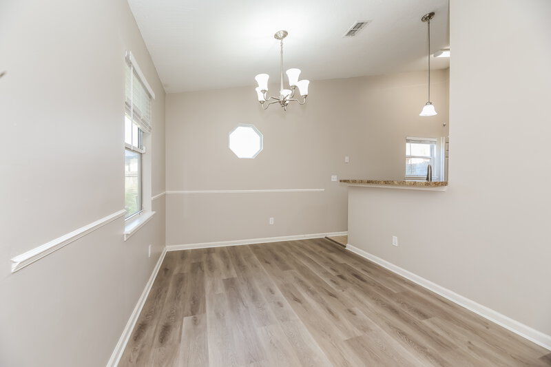 1,710/Mo, 1348 High Plains Dr S Jacksonville, FL 32218 Dining Room View