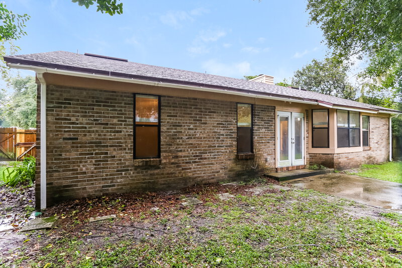1,560/Mo, 4220 Penney Kamp Rd Jacksonville, FL 32218 Rear View