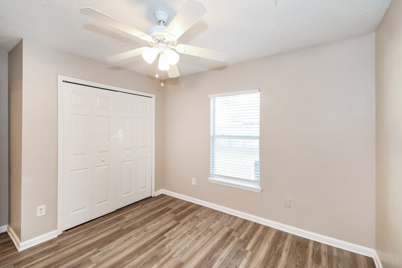 1,890/Mo, 9366 Daniels Mill Dr Jacksonville, FL 32244 Bedroom View 2